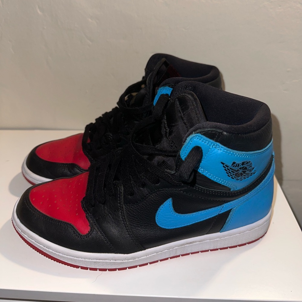 2020 Wmns Air Jordan 1 High OG NC to Chi - Picture 2 of 5